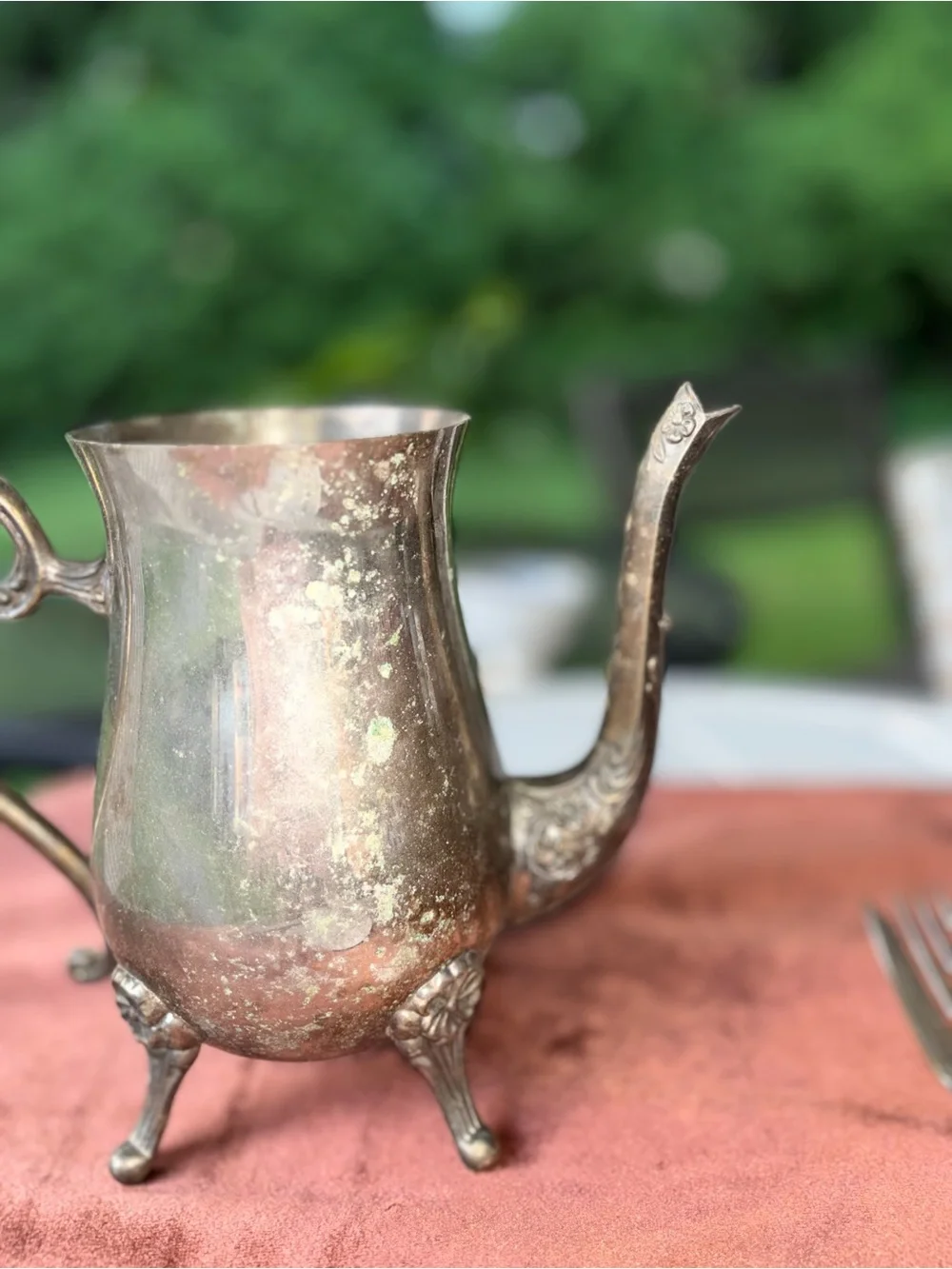 Vintage Silver-Tone Decorative Teapot - Elegant Home Dining Accent